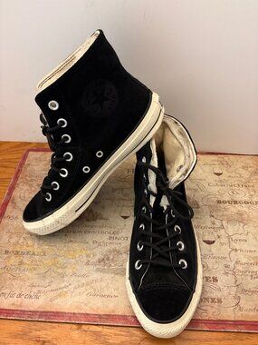 Converse Chuck Taylor Suede Sherpa Lined High Top Boots – Women's US 5